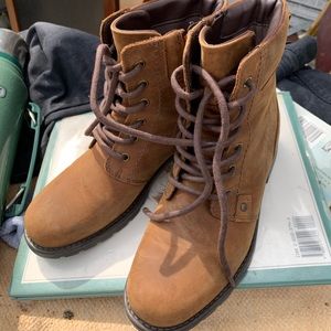 Clarks boots